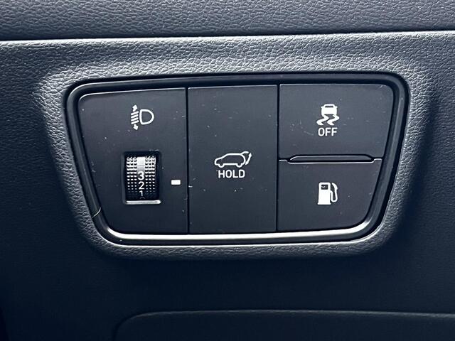 Hyundai TUCSON 1.6 T-GDI PHEV Premium 4WD Automaat / Dealer onderhouden / Navigatie / Stuur-, stoel- en achterbankverwarming /Leder / Stoelventilatie / Elektrische stoelen & klep / Camera 360° / Apple Carplay Android / 19" LM wielen /