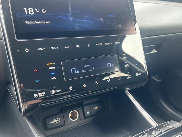 Hyundai TUCSON 1.6 T-GDI PHEV Comfort Smart 4WD / 19" Premium Wielen / Apple carplay / Android auto / Stoel en Stuurwielverwarming / Dealer onderhouden / Elektrische Achterklep / Cruise Control Adaptief /