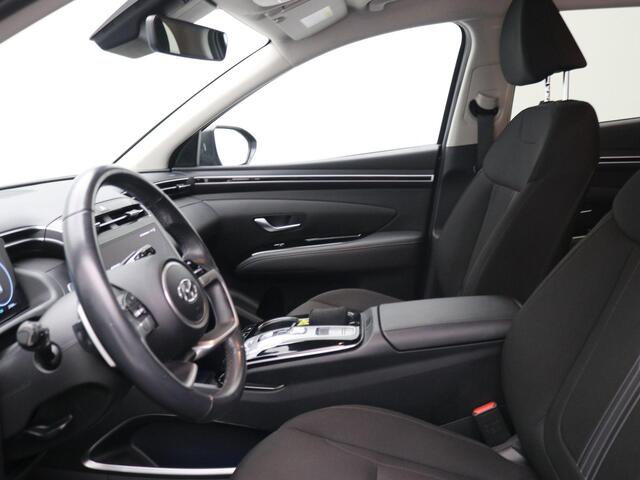 Hyundai TUCSON 1.6 T-GDI HEV Comfort AUTOMAAT / Navigatie / NL Auto / Apple CarPlay & Android Auto / 1650KG Trekgewicht / Achteruitrijcamera / 1ste Eigenaar / Climate control / Adaptieve Cruise control / Stoelverwarming / Dealeronderhouden /