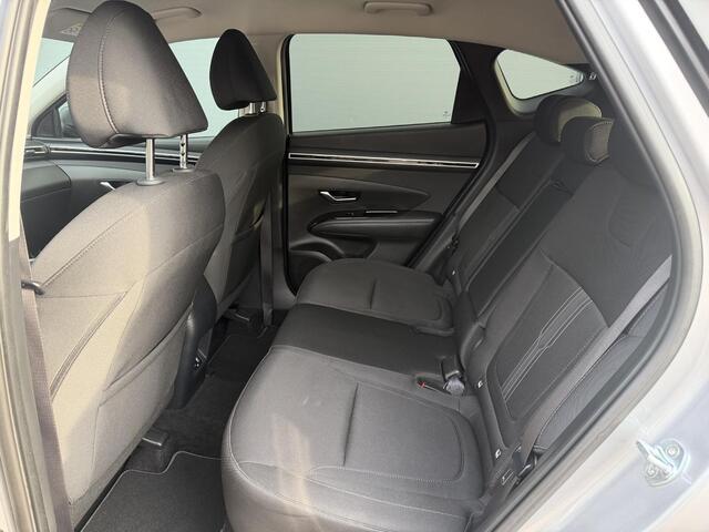Hyundai TUCSON 1.6 T-GDI HEV Comfort / NL Auto / Dealer Onderhouden / Stuur- & Stoelverwarming / Navigatie / Achteruitrijcamera /