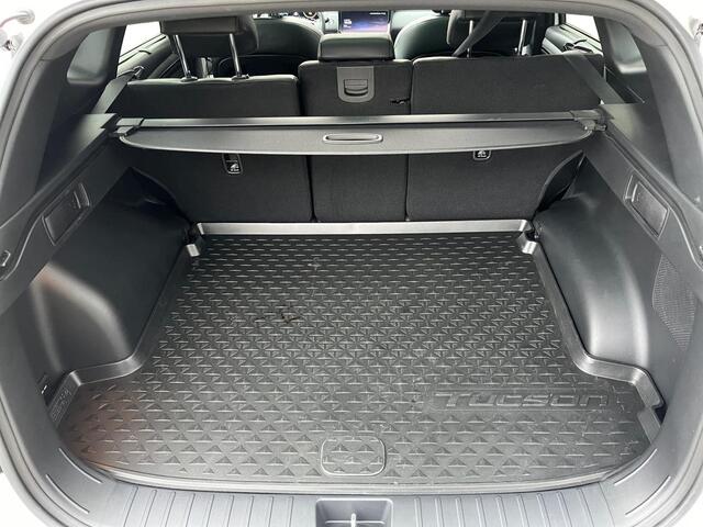 Hyundai TUCSON 1.6 T-GDI HEV 230pk N Line Sky | SCHUIFKANTELDAK | ALCANTARA BEKLEDING | STOELVENTILATIE & VERWARMING | 360° CAMERA | ADAPTIEVE CRUISECONTROL | SPORTIEF DESIGN | ELEKTRISCH VERSTELBARE VOORSTOELEN |