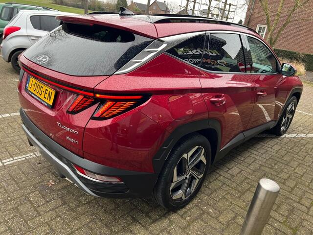 Hyundai TUCSON 1.6 T-GDI PHEV PRSKY