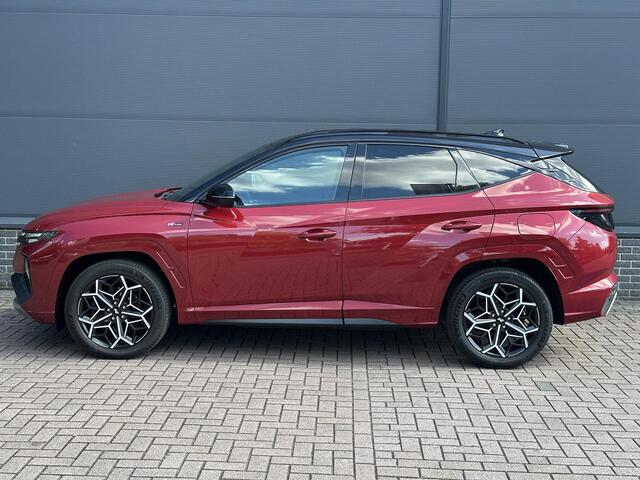Hyundai TUCSON 1.6 T-GDI PHEV N Line 4WD / tot 10-2026 Fabrieksgarantie / Dealer onderhouden / Trekgewicht 1.350 Kg / Accu SoH 100% / Camera / Adaptief CC / Stuur- en Stoelverwarming / Elektrische klep / Apple Carplay Android Auto /