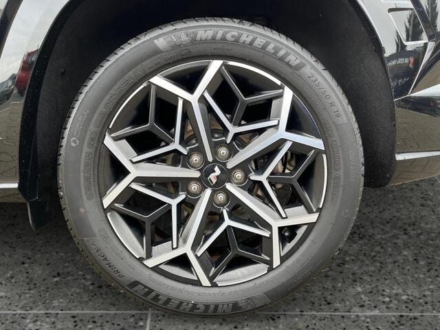 Hyundai TUCSON 1.6 T-GDI 230pk HEV N Line | ALCANTARA BEKLEDING & ELEKTR. VERSTELBARE STOELEN | APPLE CARPLAY / ANDROID AUTO | ELEKTR. KOFFERBAK | 360° CAMERA | 1650KG TREKVERMOGEN |