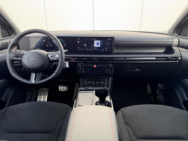 Hyundai TUCSON 1.6 T-GDI PHEV N Line Sky / GRATIS TREKHAAK OF ALL-SEASONBANDEN + ¤ 2500 VOORDEEL / Panoramadak / Stoelverkoeling / Stoelverwarming Voor + Achter / Stuurverwarming / 360 Camera / Elek. Bedienbare Voorstoelen / Memory Seat /