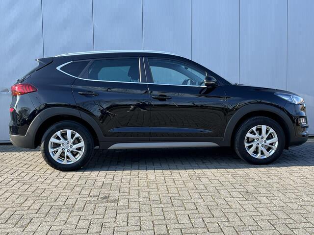 Hyundai TUCSON 1.6 GDI Comfort / Trekhaak 1400 kg / Navigatie / Stoel verwarming / Face lift /