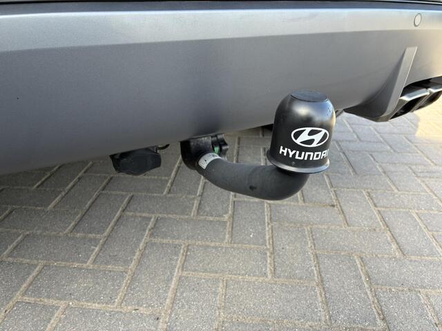 Hyundai TUCSON 1.6 T-GDI HEV 230 Premium Automaat / Dealer onderhouden / Afneembare Trekhaak (1.650KG) / Leder / Elektrische stoelen/klep / Stoelventilatie / Stuur-, stoel- & achterbankverwarming / Apple CarplayAndroid Auto / 19" LM wielen /