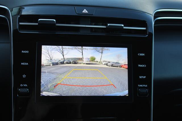 Hyundai TUCSON 1.6 T-GDI HEV Comfort Smart Apple carplay/ Android auto l Parkeer camera l Lane assist l 17'' Velgen LM l Cruise control