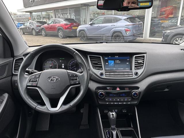 Hyundai TUCSON 1.6 T-GDi Premium 4WD | 1.600kg trekgewicht! | Trekhaak | Stoel en stuurverwarming | Dodehoekdetectie | achterbankverwarming | Elektrische achterklep |