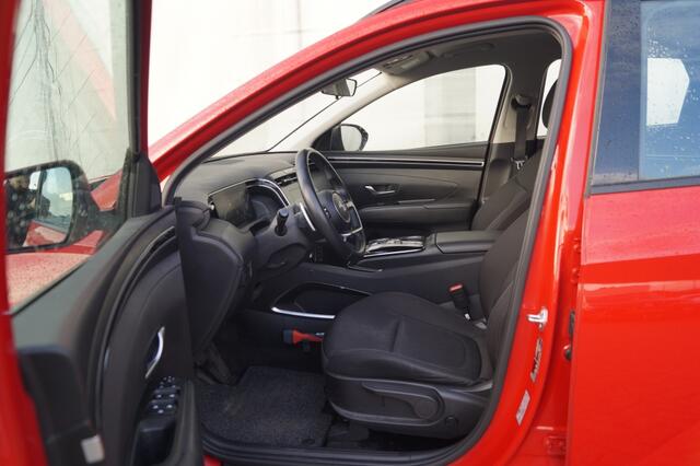 Hyundai TUCSON 1.6 T-GDI Hybrid i-M -NAVI-ECC-PDC-CAM-