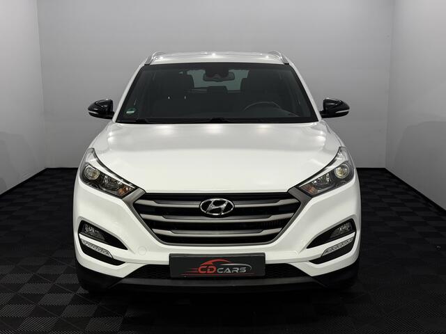 Hyundai TUCSON 1.6 T-GDi Comfort Camera, Navi, Cruise control, Winterpakket, Apple carplay, Rijstrook correctie, Lichtmetalen velgen, Trekhaak