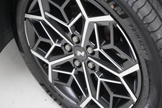 Hyundai TUCSON 1.6 T-GDi PHEV N Line Sky 4WD | SoH 100% | Trekhaak | Stoelverwarming | Keyless | Adaptive | Panoramadak