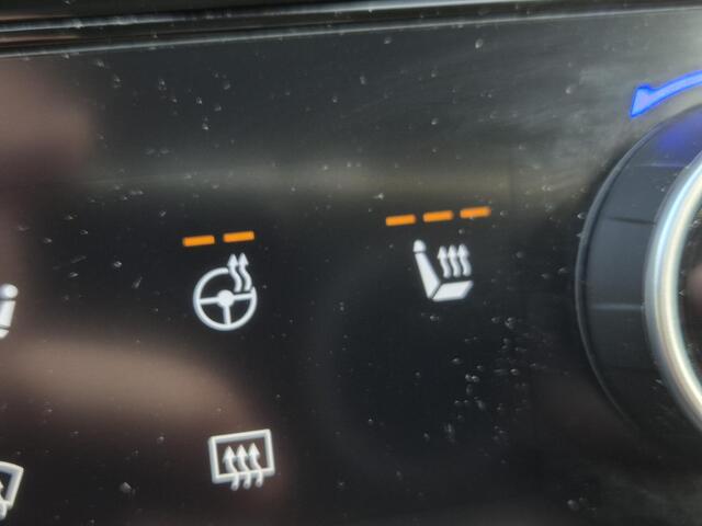 Hyundai TUCSON 1.6 T-GDI PHEV Facelift Comfort Smart 4WD / Fabrieksgarantie tot 09-2029 / Dealer onderhouden / Elektrische achterklep / Trekgewicht 1.210 kg / Head Up Display / Stuur- & Stoel verwarming / Achteruitrijcamera / Apple Carplay Android Auto /