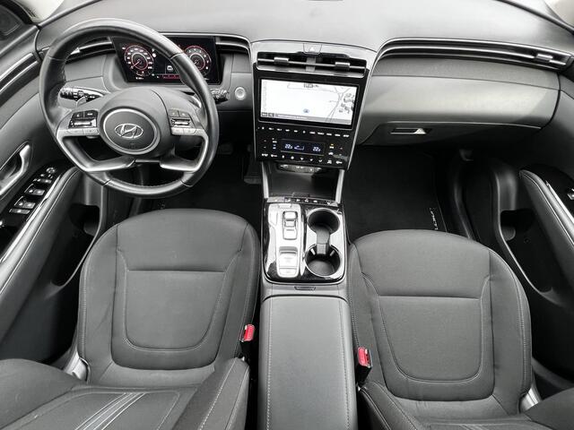 Hyundai TUCSON 1.6 T-GDI PHEV Comfort Smart 4WD Automaat / Dealer onderhouden / 1e eigenaar / Afneembare trekhaak 1.350 kg / Stuur- en stoelverwarming / Navigatie / Apple Carplay Android / 19" LM wielen /