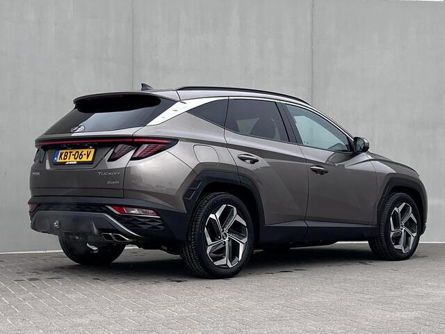 Hyundai TUCSON 1.6 T-GDI PHEV Comfort Smart 4WD Automaat / Dealer onderhouden / 1e eigenaar / Afneembare trekhaak 1.350 kg / Stuur- en stoelverwarming / Navigatie / Apple Carplay Android / 19" LM wielen /