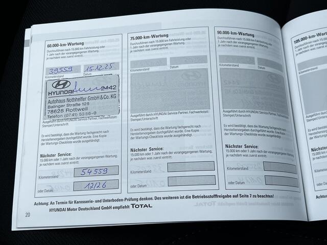 Hyundai TUCSON 1.6 T-GDI PHEV Comfort Smart 4WD Automaat / Dealer onderhouden / 1e eigenaar / Afneembare trekhaak 1.350 kg / Stuur- en stoelverwarming / Navigatie / Apple Carplay Android / 19" LM wielen /