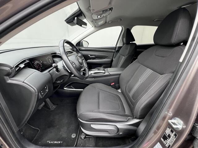 Hyundai TUCSON 1.6 T-GDI PHEV Comfort Smart 4WD Automaat / Dealer onderhouden / 1e eigenaar / Afneembare trekhaak 1.350 kg / Stuur- en stoelverwarming / Navigatie / Apple Carplay Android / 19" LM wielen /