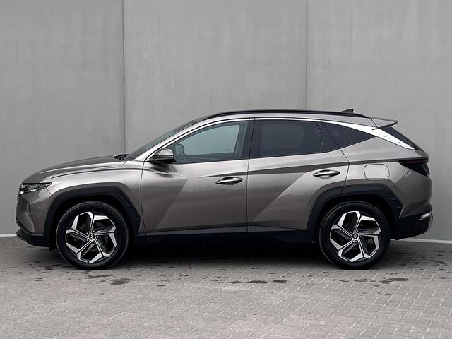 Hyundai TUCSON 1.6 T-GDI PHEV Comfort Smart 4WD Automaat / Dealer onderhouden / 1e eigenaar / Afneembare trekhaak 1.350 kg / Stuur- en stoelverwarming / Navigatie / Apple Carplay Android / 19" LM wielen /