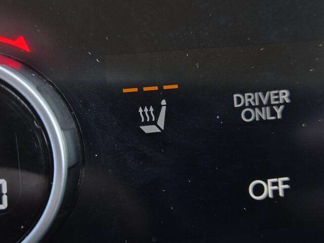 Hyundai TUCSON 1.6 T-GDI PHEV Premium / Facelift Model / Head Up Display / Trekgewicht 1210 kg / Elektrische achterklep / Stuur- & Stoelverwarming / Achteruitrijcamera / Adaptief cruise control / EAER bereik 68 km bereik stad 87 km / Draadloze telefoon lader / Keyless 