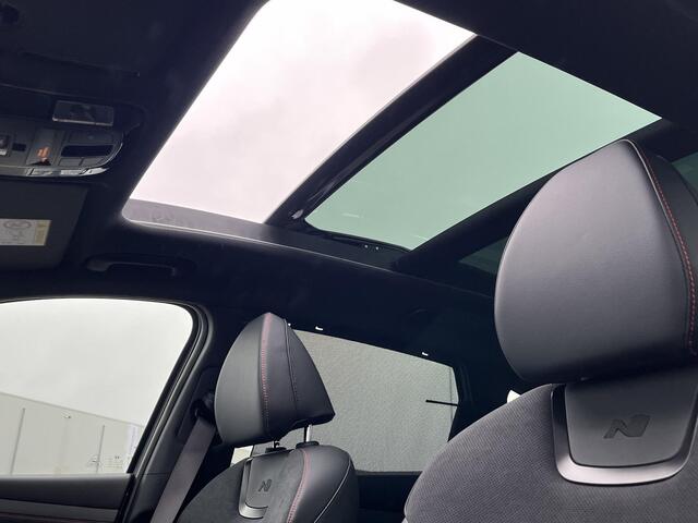 Hyundai TUCSON 1.6 T-GDI PHEV N Line Sky / ¤5000,- Voordeel / Panoramadak / Stoelverkoeling / Stoelverwarming Voor + Achter / Stuurverwarming / 360 Camera / Elek. Bedienbare Voorstoelen / Memory Seat /