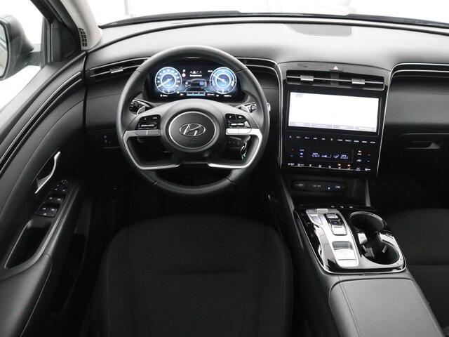 Hyundai TUCSON 1.6 T-GDI PHEV Comfort 4WD | SOH 97,9% | Adaptive cruise | Camera | Carplay | Navigatie | Climate control | Parkeerhulp | 19'' | Digital Cockpit | DAB | Bluetooth | Plug In