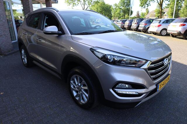 Hyundai TUCSON 1.6 GDi Comfort TREKHAAK CAMERA ALL-SEASONS CARPLAY 2xKEYLESS CRUISE 2xPDC NAVI CLIMA 17"LMV ENZ.