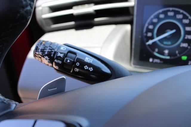 Hyundai TUCSON 1.6 T-GDI PHEV Premium Sky 4WD 265pk | Trekhaak | Panoramadak | Stoelverwarming/Koeling | Adaptive cruise control