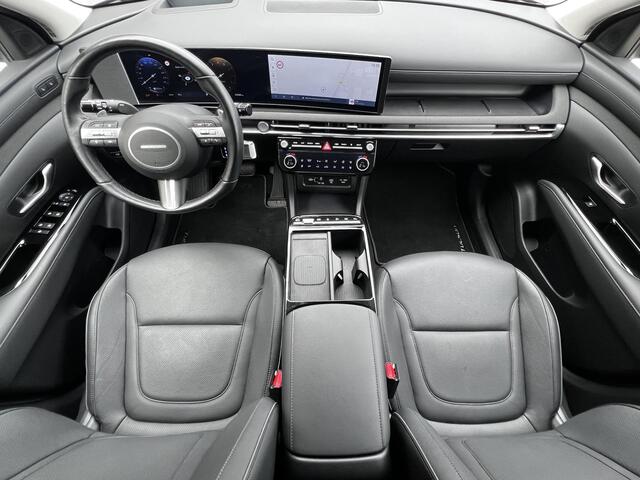Hyundai TUCSON 1.6 T-GDI PHEV Premium Sky 4WD / Fabrieksgarantie tot 09-2029 / Panorama schuifdak / Navigatie / Stoelventilatie / Elektrische stoelen & klep / Stuur-, stoel- & achterbankverwarming / Apple Carplay Android / 19" LM & All Season banden /