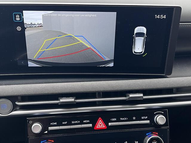 Hyundai TUCSON 1.6 T-GDI PHEV Premium Sky 4WD / Fabrieksgarantie tot 09-2029 / Panorama schuifdak / Navigatie / Stoelventilatie / Elektrische stoelen & klep / Stuur-, stoel- & achterbankverwarming / Apple Carplay Android / 19" LM & All Season banden /