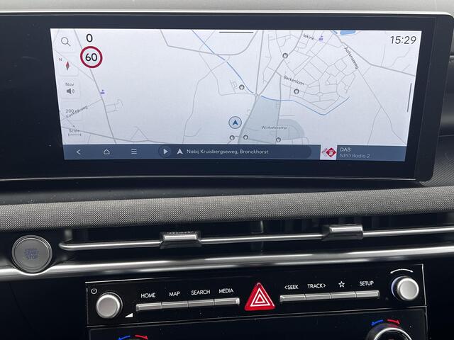 Hyundai TUCSON 1.6 T-GDI PHEV Premium Sky 4WD / Fabrieksgarantie tot 09-2029 / Panorama schuifdak / Navigatie / Stoelventilatie / Elektrische stoelen & klep / Stuur-, stoel- & achterbankverwarming / Apple Carplay Android / 19" LM & All Season banden /