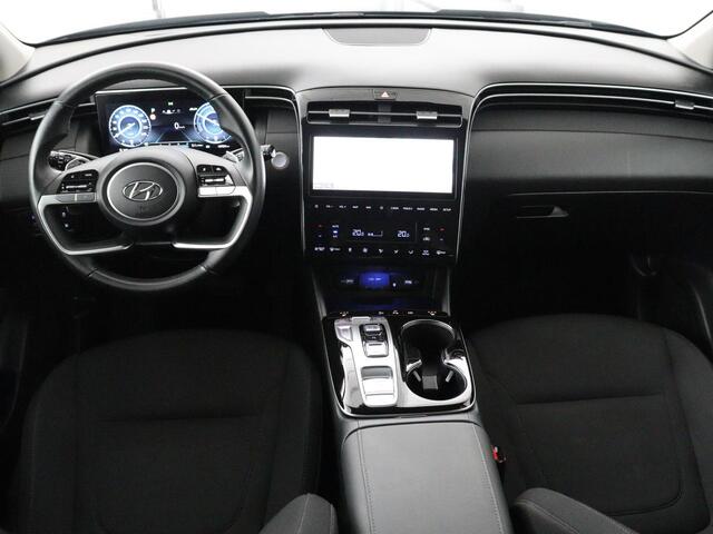 Hyundai TUCSON 1.6 T-GDI PHEV Comfort 4WD | SOH 97,8% | Adaptive cruise | Carplay | Camera | Navigatie | Full LED | 19'' | Keyless | Climate control | Bluetooth | Plug In