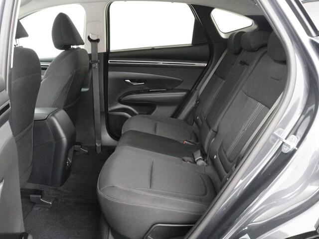 Hyundai TUCSON 1.6 T-GDI PHEV Comfort 4WD | SOH 97,8% | Adaptive cruise | Carplay | Camera | Navigatie | Full LED | 19'' | Keyless | Climate control | Bluetooth | Plug In