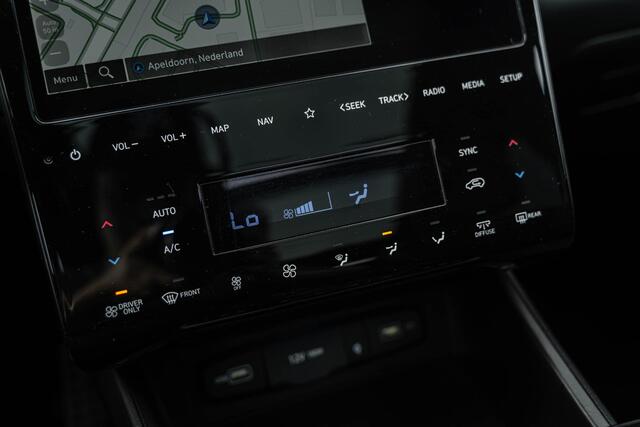 Hyundai TUCSON 1.6 T-GDI HEV N Line Sky | Trekhaak | Panoramadak | 360 Graden Camera | Keyless Entry | Elektrische Achterklep | Stoelverwarming | Stoelventilatie | Elektrisch Verstelbare Stoelen | Navigatie | Lichtmetalen Velgen 19 inch