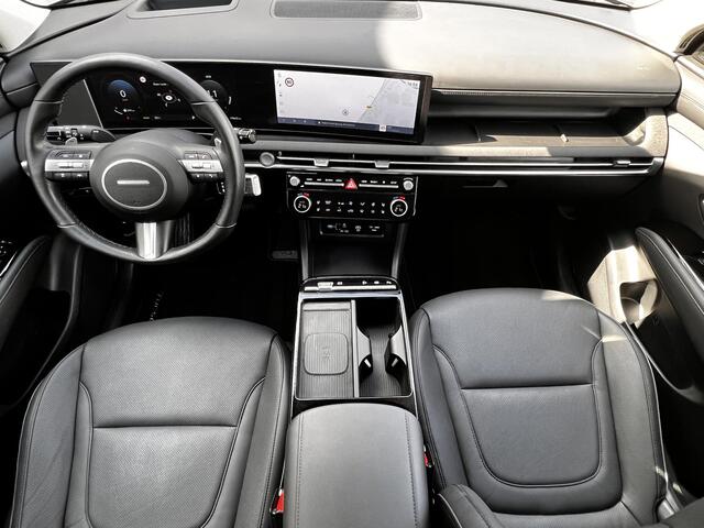 Hyundai TUCSON 1.6 T-GDI HEV Premium / Fabrieksgarantie tot 09-2029 / Dealer onderhouden / 1.360 kg Afn. trekhaak / Leder / Elektrische stoelen en klep / Stuur-, stoel- en achterbankverwarming / Stoelventilatie / Camera 360° /