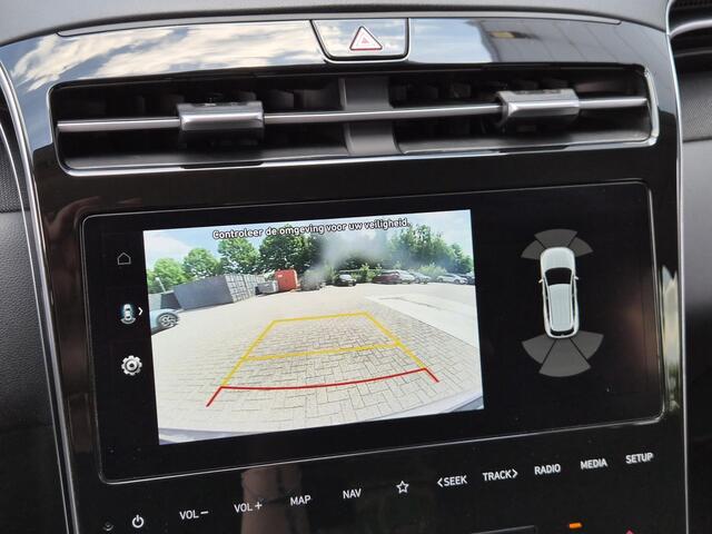 Hyundai TUCSON 1.6 T-GDI PHEV Comfort 4WD / Trekhaak afneembaar / Apple Carplay Android Auto / Stoelverwarming / Trekgewicht 1350 kg / Achteruitrijcamera / Draadloze telefoon lader / Keyless Entry/Start / Cruise control / Parkeersensoren voor en achter /