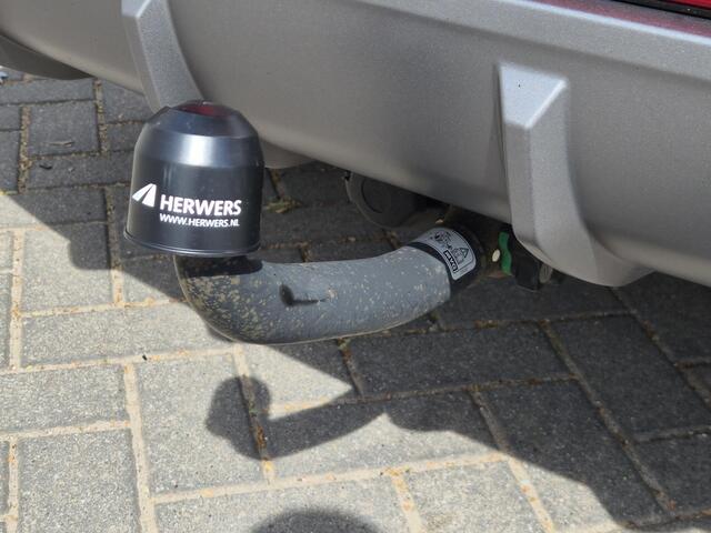 Hyundai TUCSON 1.6 T-GDI PHEV N Line Edition 4WD / Fabrieksgarantie tot 05-2027 / Dealer onderhouden / Afn. trekhaak 1.350 kg / Elektrische klep / Stuur- & stoelverwarming / Navigatie / Apple Carplay Android / 19" LM wielen / Krell Audio Systeem /