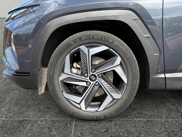 Hyundai TUCSON Premium Sky 1.6 T-GDI HEV 230pk | SCHUIF/KANTELDAK | LEDER | STOELVENTILATIE + VERW. | BLIND SPOT CAMERA | LAGE KM-STAND! |
