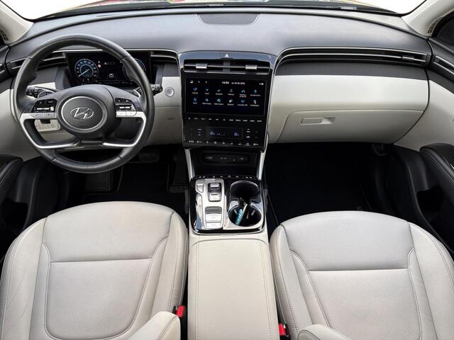 Hyundai TUCSON Premium Sky 1.6 T-GDI HEV 230pk | SCHUIF/KANTELDAK | LEDER | STOELVENTILATIE + VERW. | BLIND SPOT CAMERA | LAGE KM-STAND! |