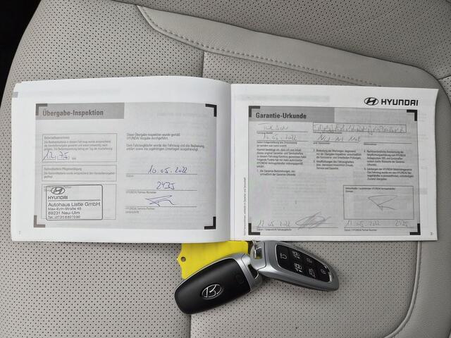 Hyundai TUCSON 1.6 T-GDI PHEV Premium 4WD / SOH 100% / Fabrieksgarantie tot 05-2027 / Dealer onderhouden / Trekhaak afneembaar / Stoelventilatie / Elektrische achterklep / Trekgewicht 1350 kg / Stuur- Stoel & Achterbank verwarming / Rondomzicht camera /