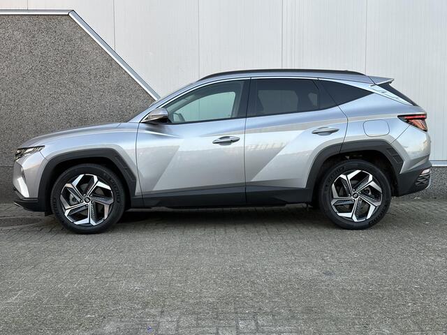 Hyundai TUCSON 1.6 T-GDI HEV Comfort / Navigatie / Camera / Parkeersensoren v + a / Climate Control / 19 inch LMV / Telefoon / Dealer onderhouden auto.