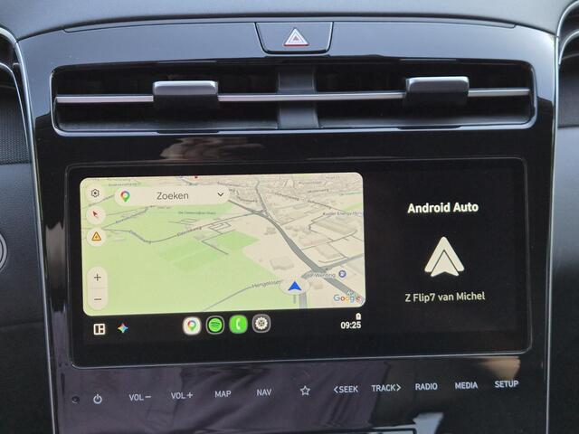 Hyundai TUCSON 1.6 T-GDI PHEV Comfort Smart 4WD / SOH 100% / Dealer onderhouden / Fabrieksgarantie tot 05-2027 / Trekgewicht 1350 kg / Stuur- & Stoelverwarming / Achteruitrijcamera / Adaptief cruise control / Apple Carplay Android Auto / Keyless Entry/Start /
