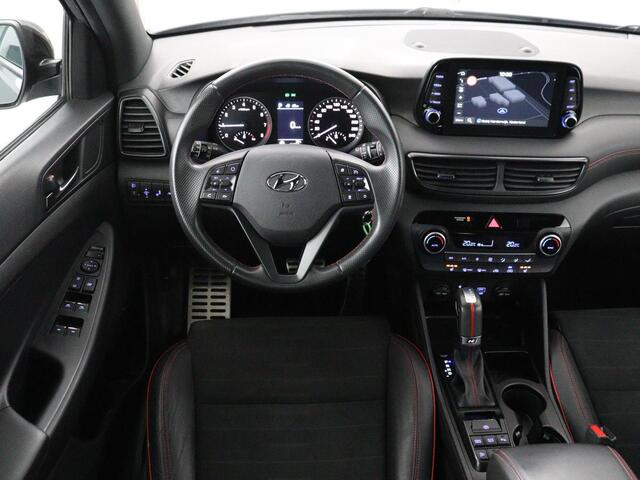 Hyundai TUCSON 1.6 T-GDI Comfort N-Line | Trekhaak | 360 camera | Adaptive cruise | Carplay | Leder/alcantara | Stoelverwarming | Climate control | Full LED | Park assist |