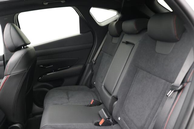Hyundai TUCSON 1.6 T-GDI PHEV N Line Business Sky / 4000,- Voordeel / Uit Voorraad Leverbaar / Schuif&Kantel Dak / Stoel en Stuurwiel Verwarming Voorzijde /
