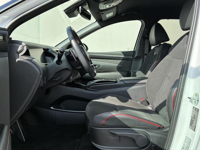 Hyundai TUCSON 1.6 T-GDI PHEV N Line Edition 4WD / Dealer onderhouden / Fabrieksgarantie tot 04-2027 / Stuur- & Stoelverwarming / Trekgewicht 1350 kg / Elektrische achterklep / Achteruitrijcamera / Apple Carplay/Android Auto / Adaptief cruise control /