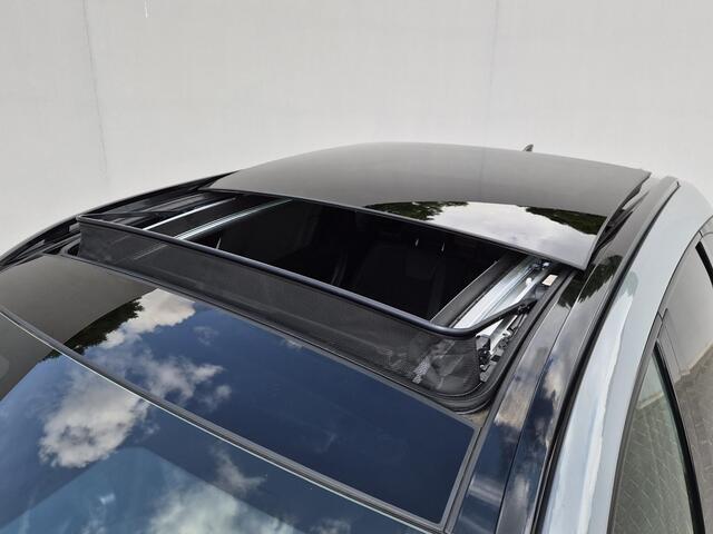 Hyundai TUCSON 1.6 T-GDI PHEV N Line Sky 4WD / SOH 100% / Fabrieksgarantie tot 12-2027 / Dealer onderhouden / Trekhaak afneembaar / Glazen schuif- en kanteldak / Trekgewicht 1350 kg / Adaptief cruise control / Rondomzicht camera / Stuur- Stoel & Achterbank verwarming /