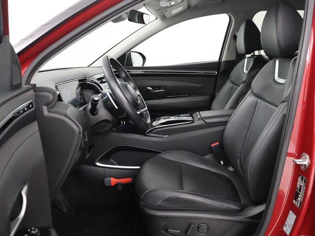 Hyundai TUCSON 1.6 T-GDI PHEV Premium 4WD | SOH 96,9% | Memory | Leder | Stuur/stoel verwarming | Stoel ventilatie | Adaptive cruise | 360 camera | Park assist | Achterbank verwarming | Climate control