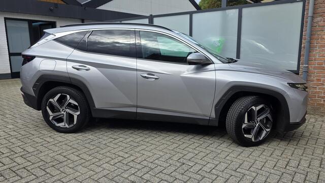 Hyundai TUCSON 1.6 T-GDI PHEV Premium 4WD 265pk Navi, Cam 360, EL Klep, Krell Audio, Stoel verwarming/ventilatie, Dodehoek, Led, Volle auto.