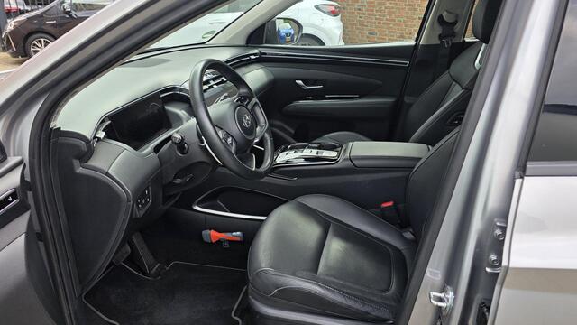 Hyundai TUCSON 1.6 T-GDI PHEV Premium 4WD 265pk Navi, Cam 360, EL Klep, Krell Audio, Stoel verwarming/ventilatie, Dodehoek, Led, Volle auto.