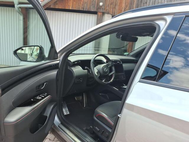 Hyundai TUCSON 1.6 T-GDI Plug-in Hybrid Sky 4WD N-line l Schuifdak, Stoelventilatie, Elektr. Stoelen, 1e eigenaar, Dealer onderhouden, 360 Camera, Half alcantara/leder, 19 inch, Full option!