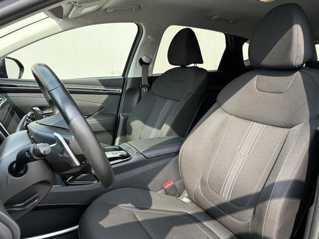 Hyundai TUCSON 1.6 T-GDI PHEV Comfort Smart 4WD / Adaptief Cruise Control / Navigatie / Achteruitrijcamera / Apple Carplay & Android Auto / Stoel & Stuurverwarming / 19" LM Velgen / Elektrische Achterklep /